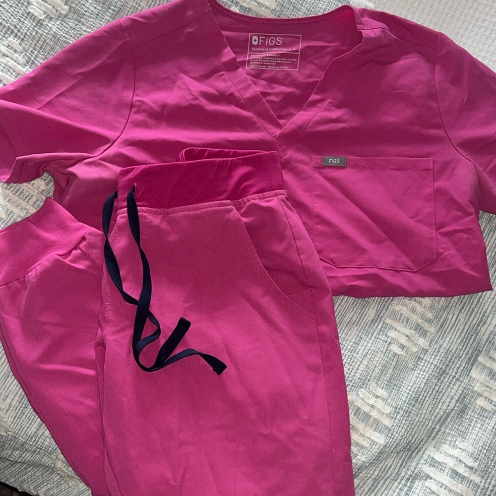 Figs scrubs